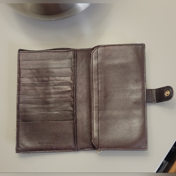 Bottega Veneta Brown Woven Clutch - Picture 3 of 9